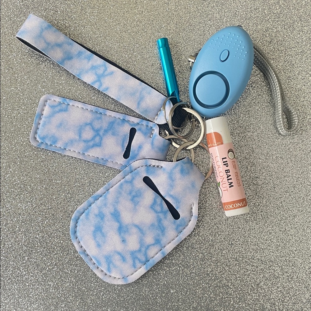NWOT Kid Friendly Blue Cloud Print Safety Keychain Set